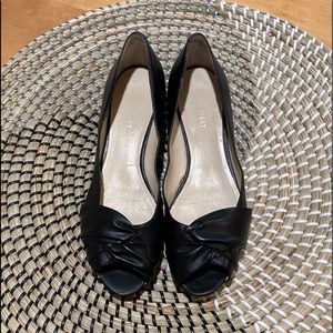 Nine West black open toe shoes with low heel